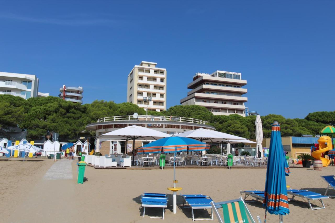 Condomino Alba Lignano Sabbiadoro Esterno foto